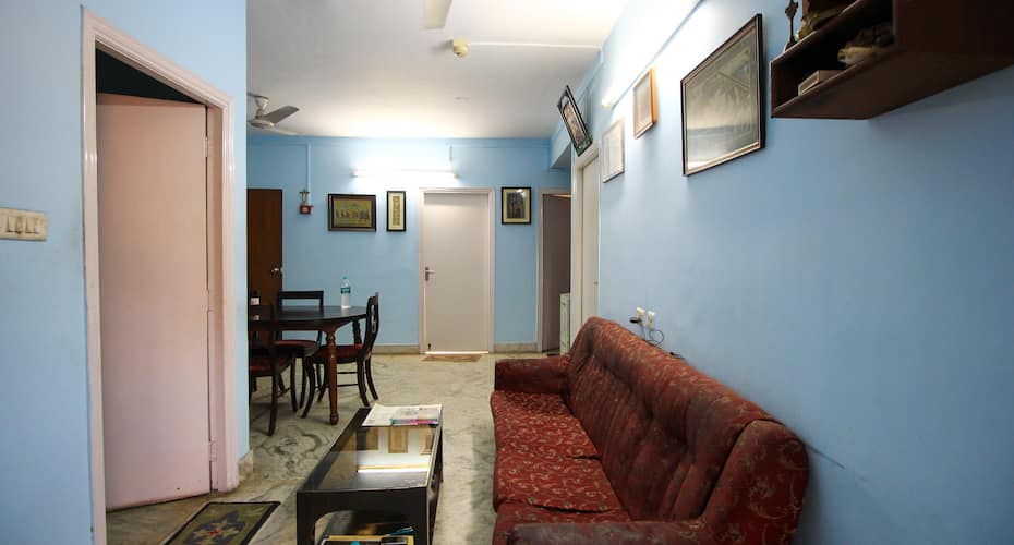 Enclave Guest House, Elliot Road, Kolkata 3